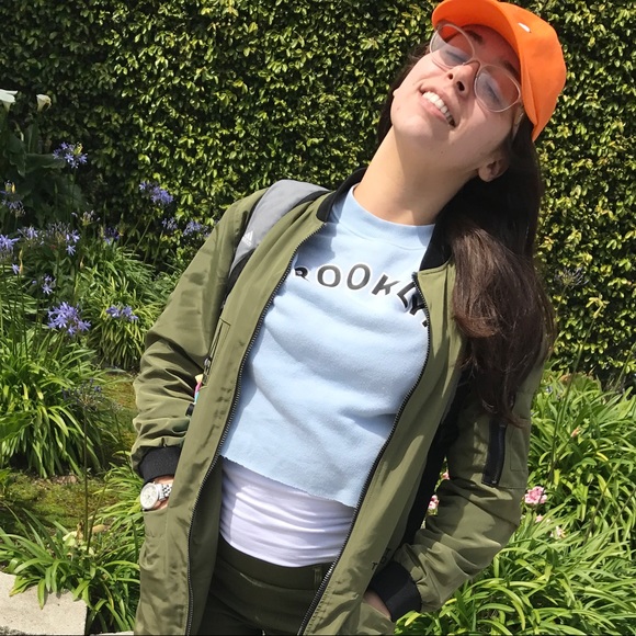 Forever 21 Sweaters - Forever 21 crop sweater